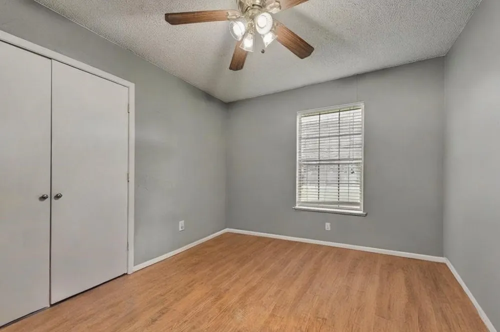 802 Spears Street Alvarado, TX 76009