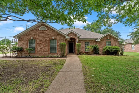 1112 Regina Drive