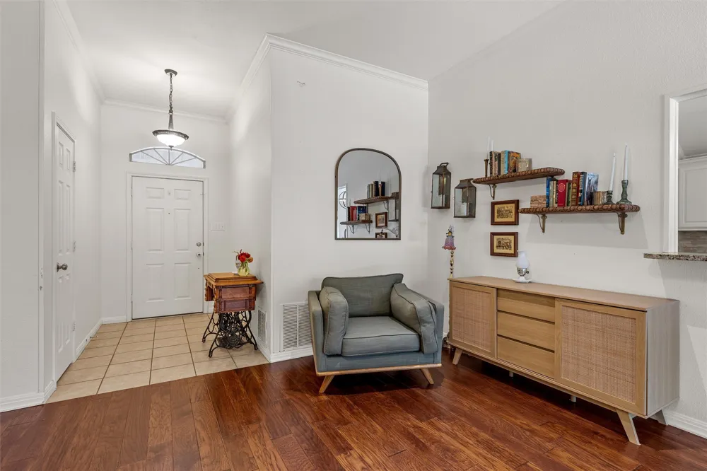 1112 Regina Drive Hewitt, TX 76643