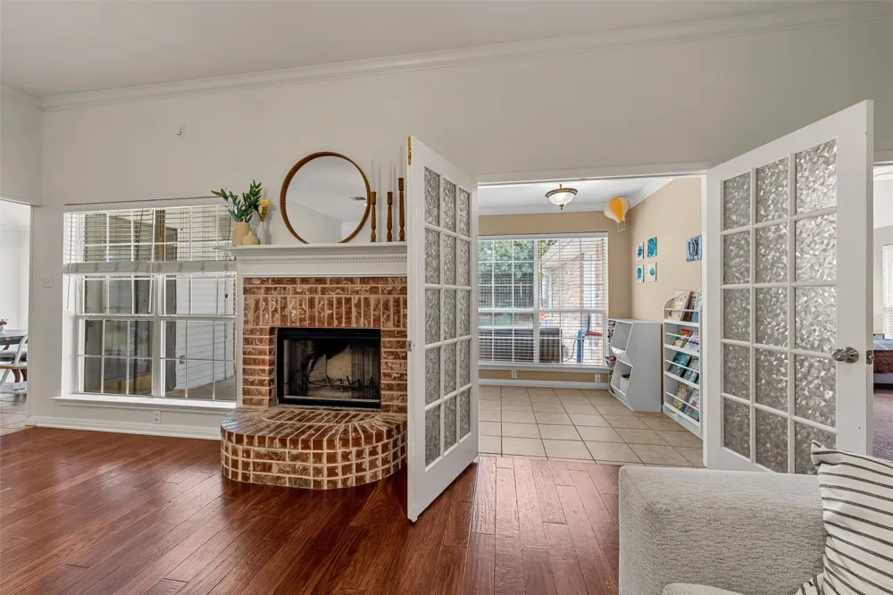 1112 Regina Drive Hewitt, TX 76643