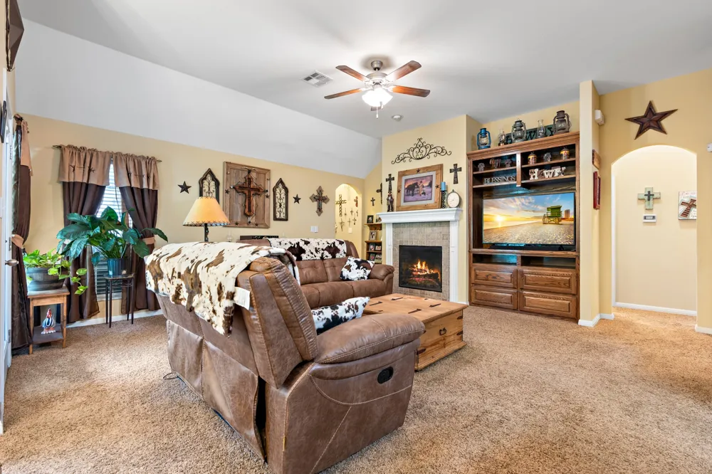 219 Oak Meadow Trail Waco, TX 76657