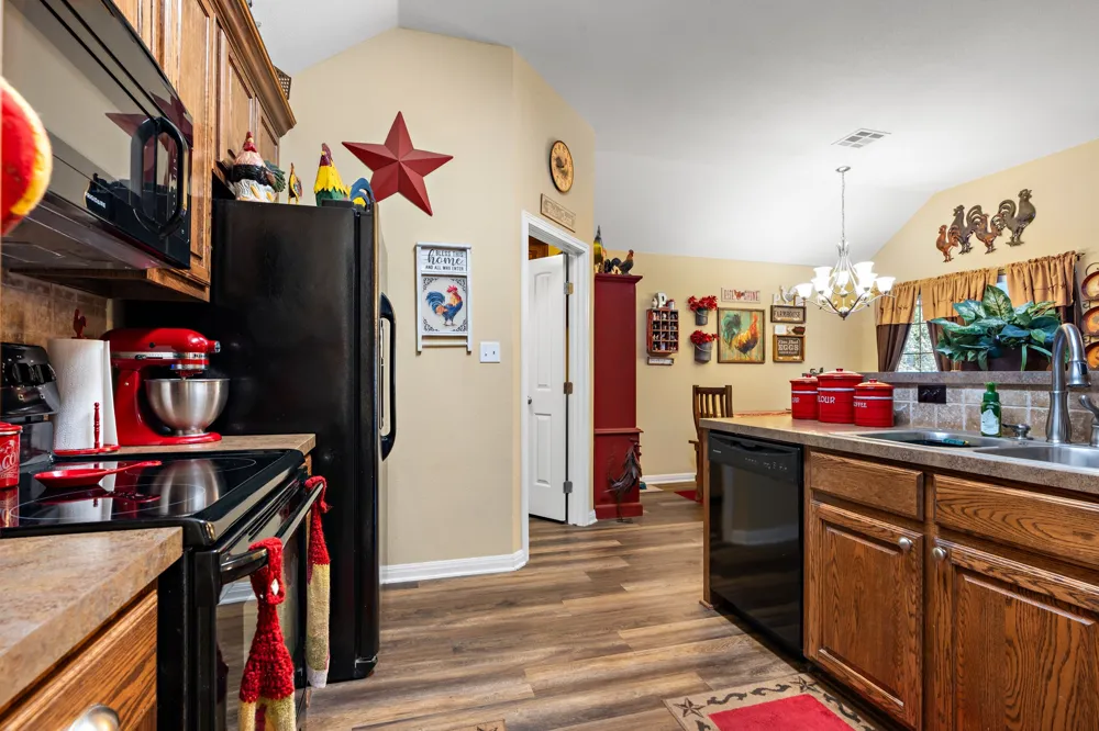 219 Oak Meadow Trail Waco, TX 76657