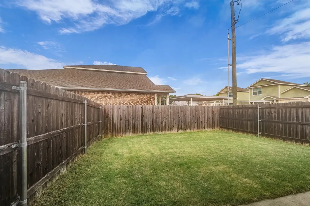 691 Park Street McGregor, TX 76657