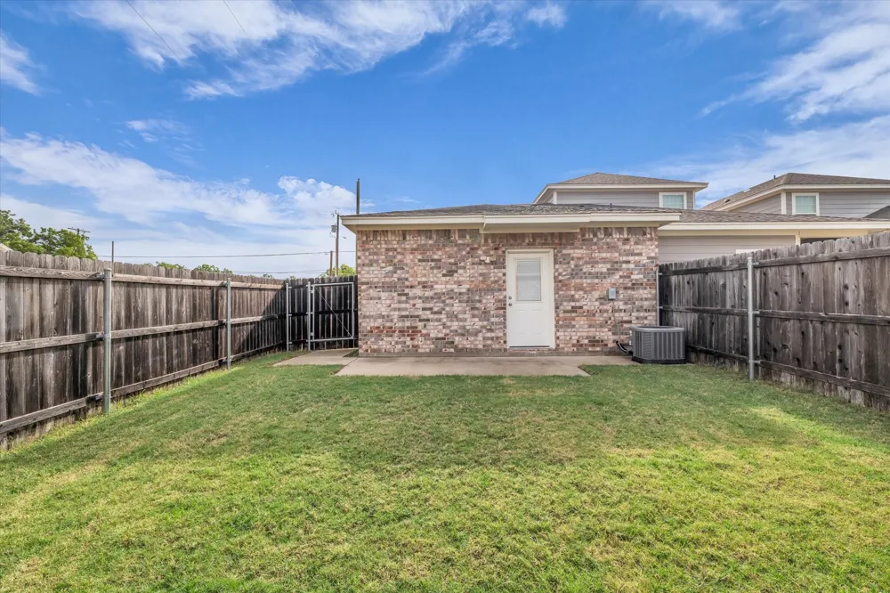 691 Park Street McGregor, TX 76657