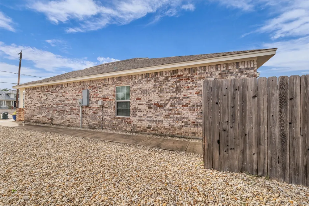 691 Park Street McGregor, TX 76657
