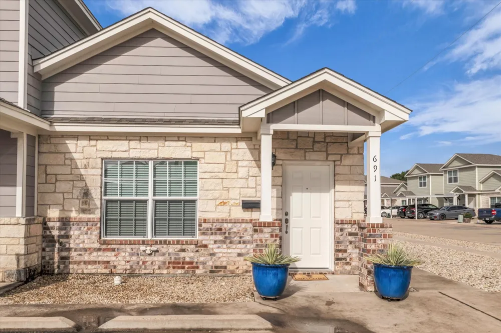 691 Park Street McGregor, TX 76657