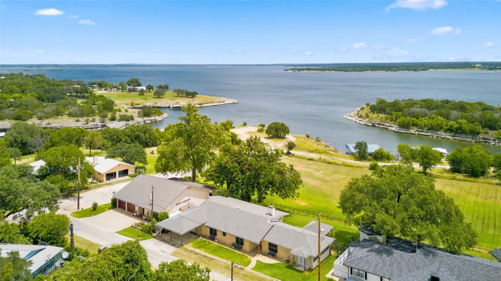 181 County Road 1747 Clifton, TX 76634