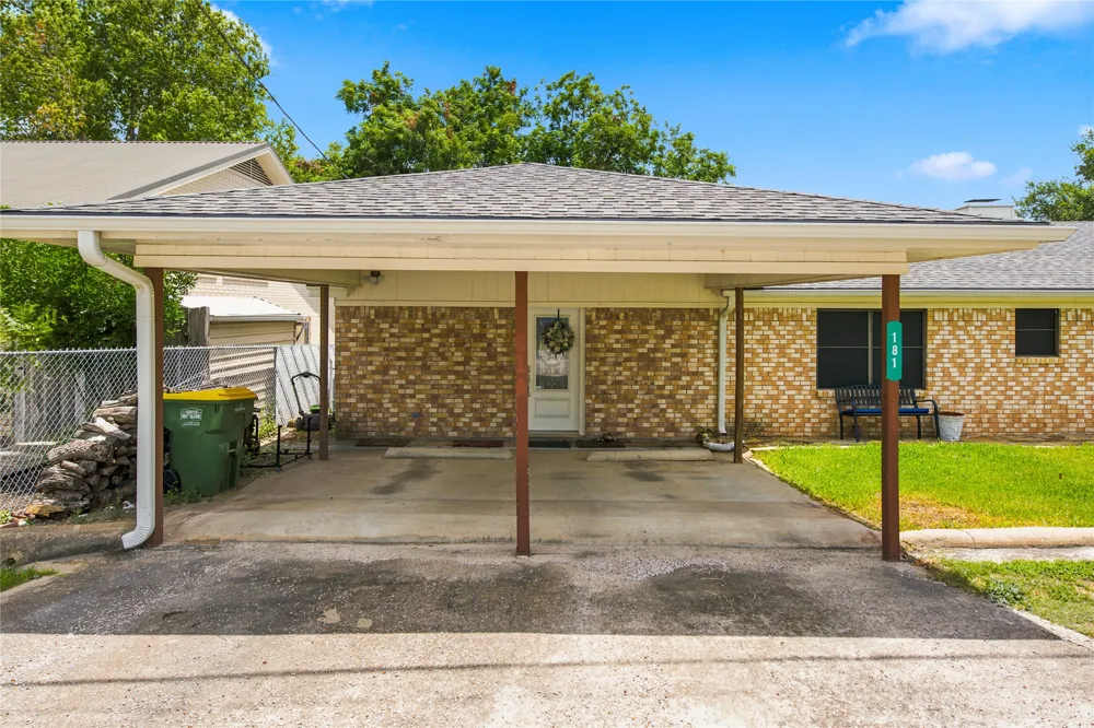 181 County Road 1747 Clifton, TX 76634