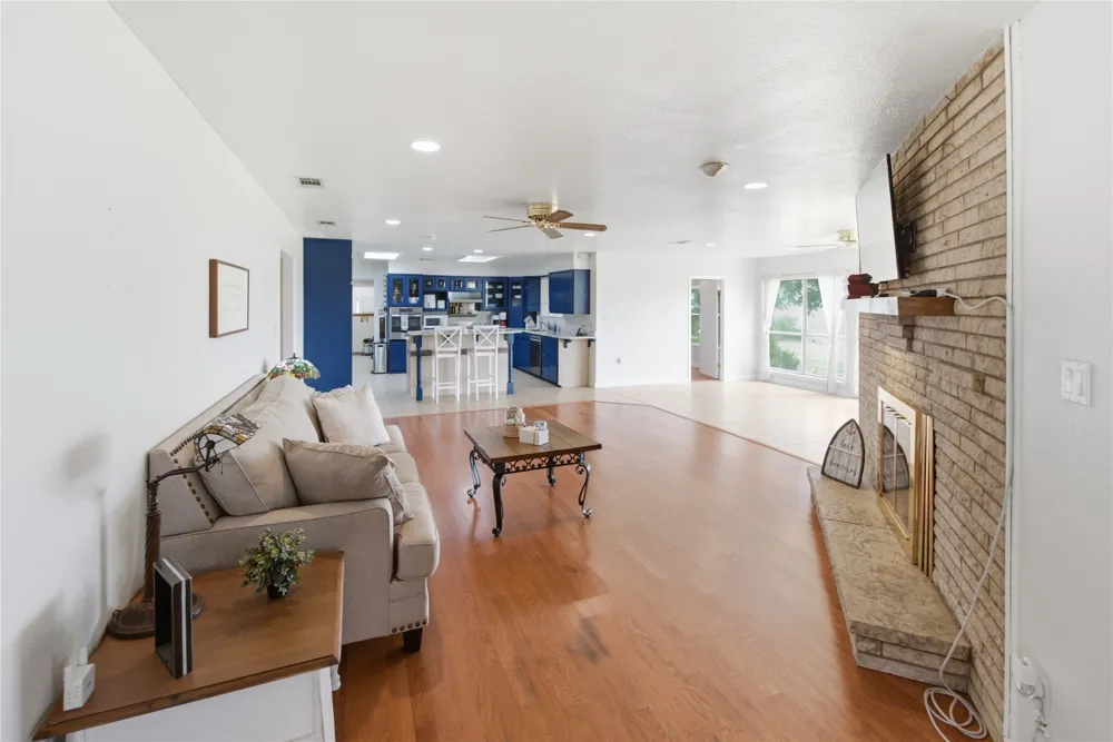 181 County Road 1747 Clifton, TX 76634