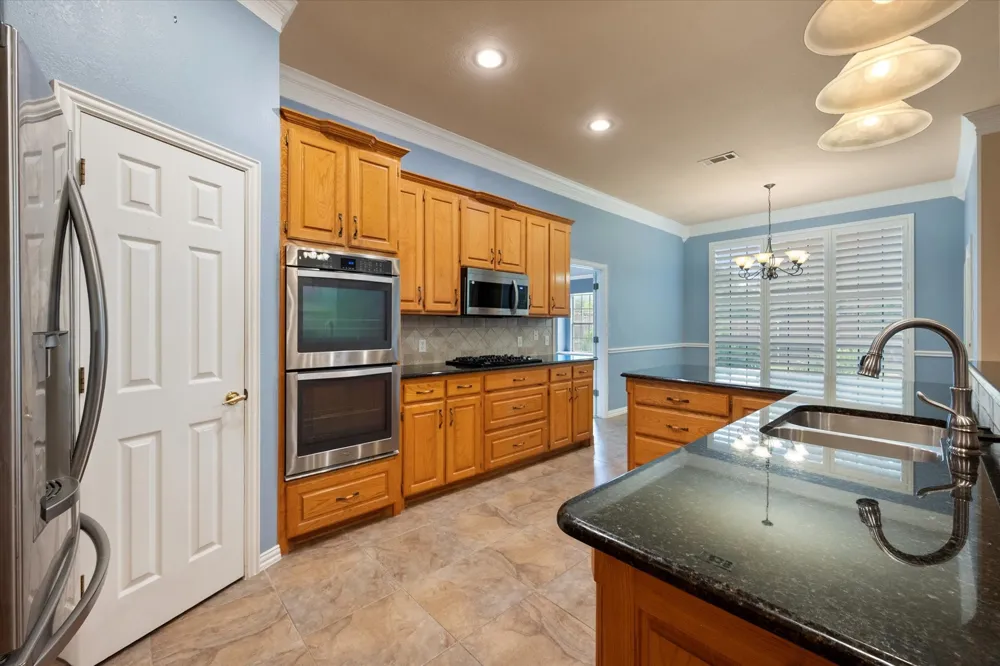 8904 Thornway Drive North Richland Hills, TX 76182