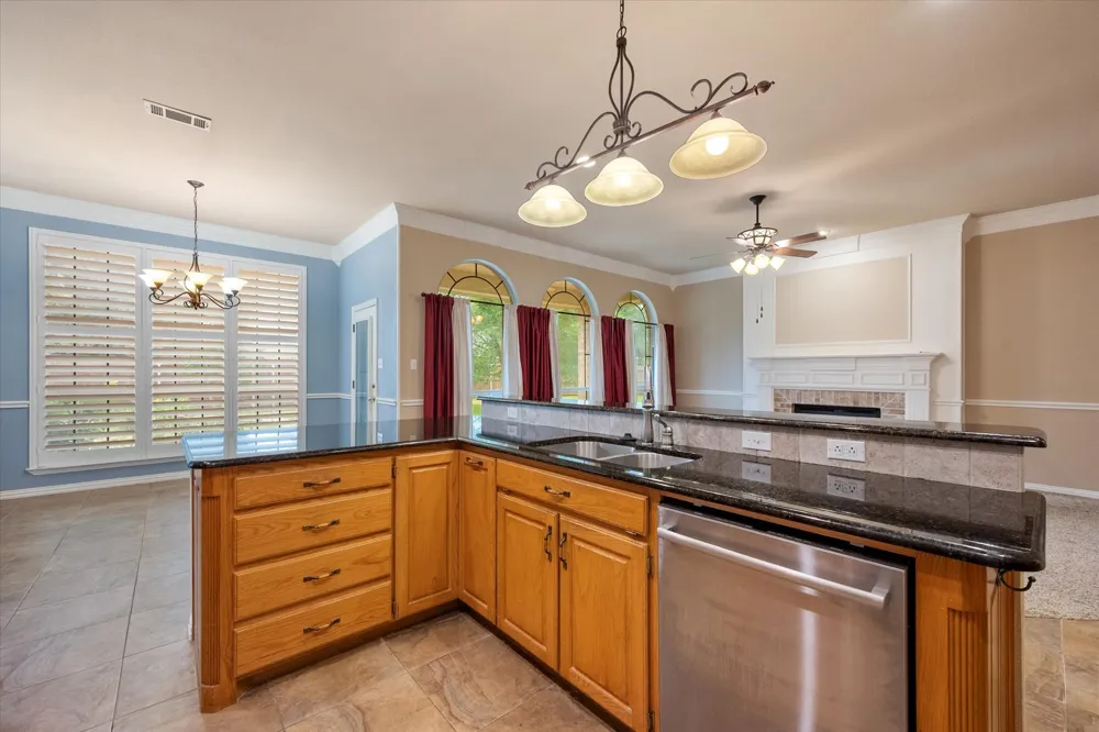 8904 Thornway Drive North Richland Hills, TX 76182