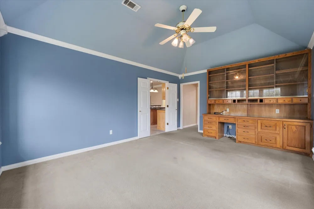 8904 Thornway Drive North Richland Hills, TX 76182