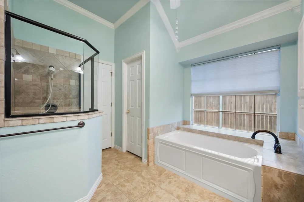 8904 Thornway Drive North Richland Hills, TX 76182