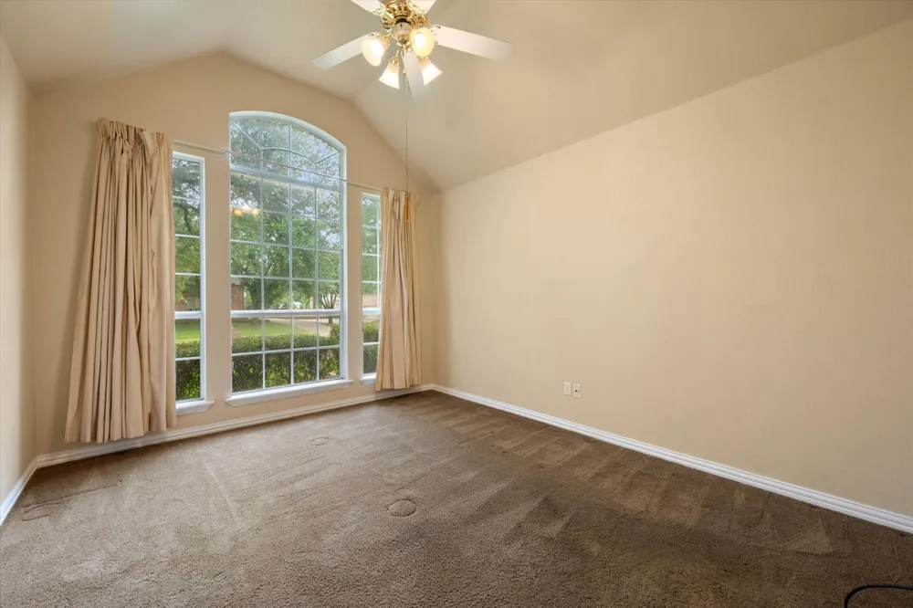 8904 Thornway Drive North Richland Hills, TX 76182
