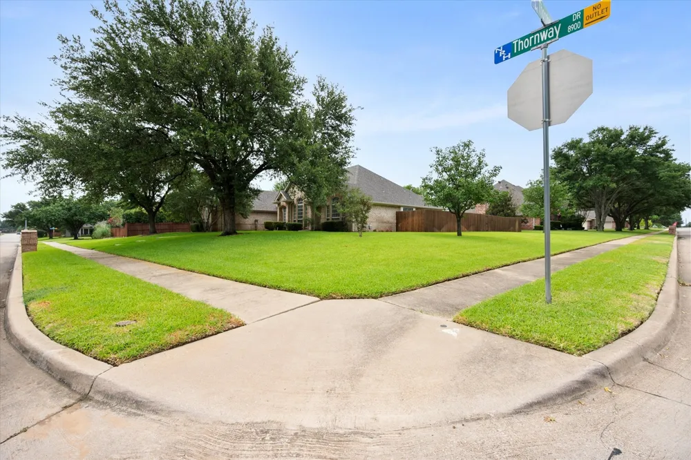 8904 Thornway Drive North Richland Hills, TX 76182