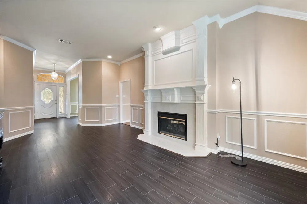 8904 Thornway Drive North Richland Hills, TX 76182
