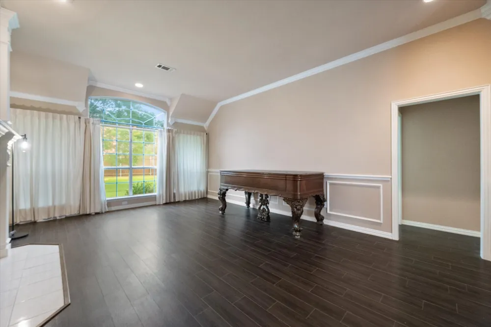 8904 Thornway Drive North Richland Hills, TX 76182