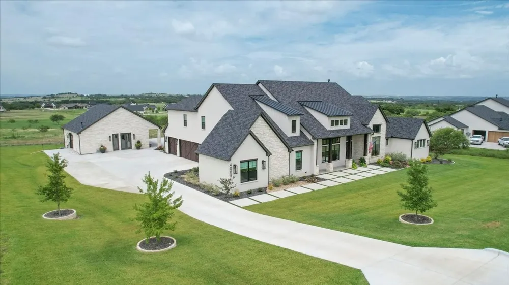 4005 Charleston Peak Aledo, TX 76008