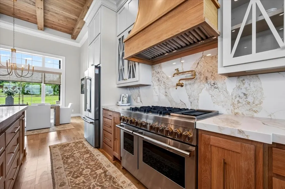 4005 Charleston Peak Aledo, TX 76008