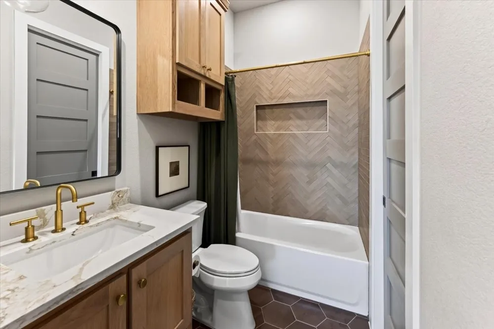 4005 Charleston Peak Aledo, TX 76008