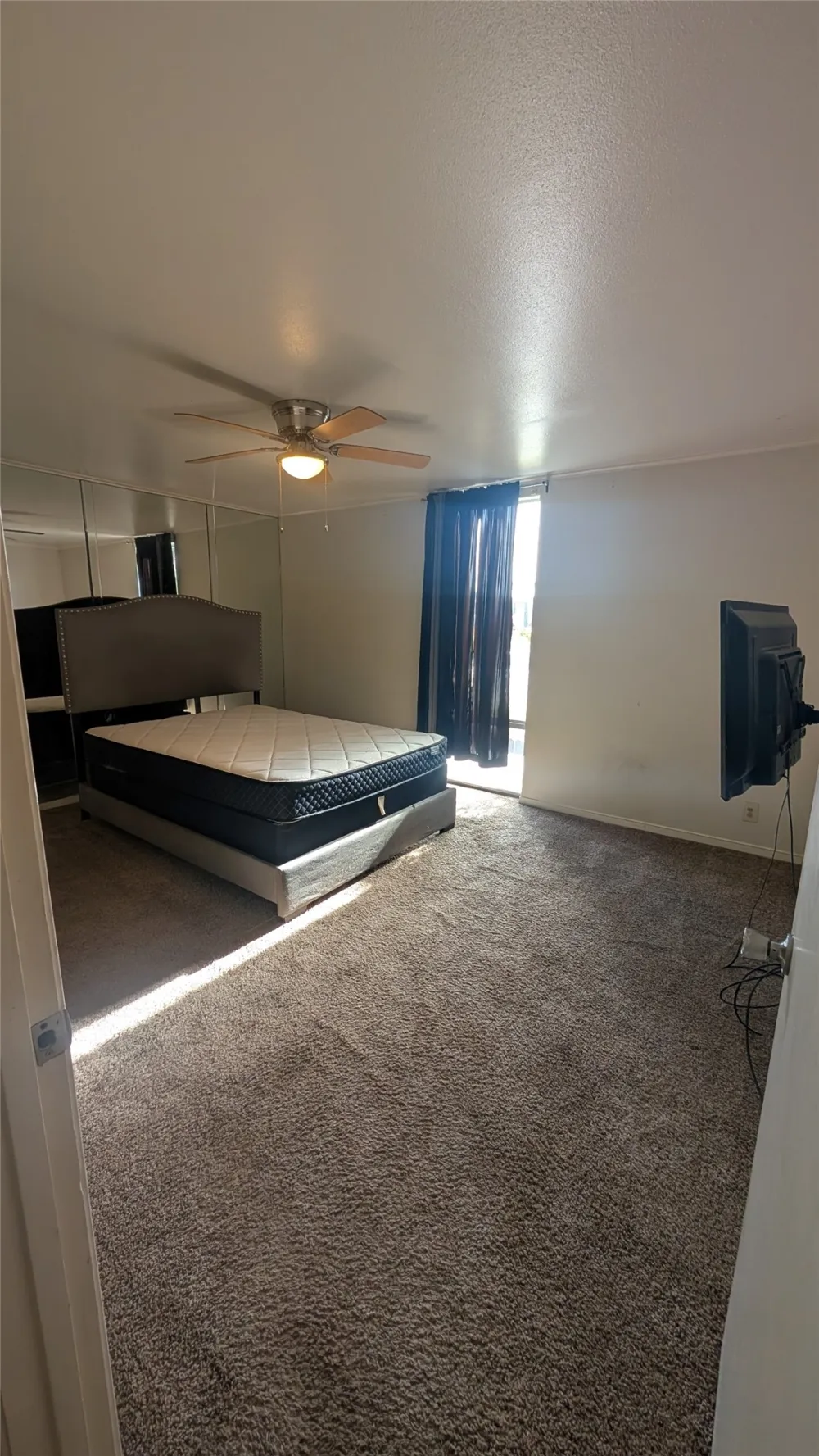 556 E Avenue J #B Grand Prairie, TX 75050