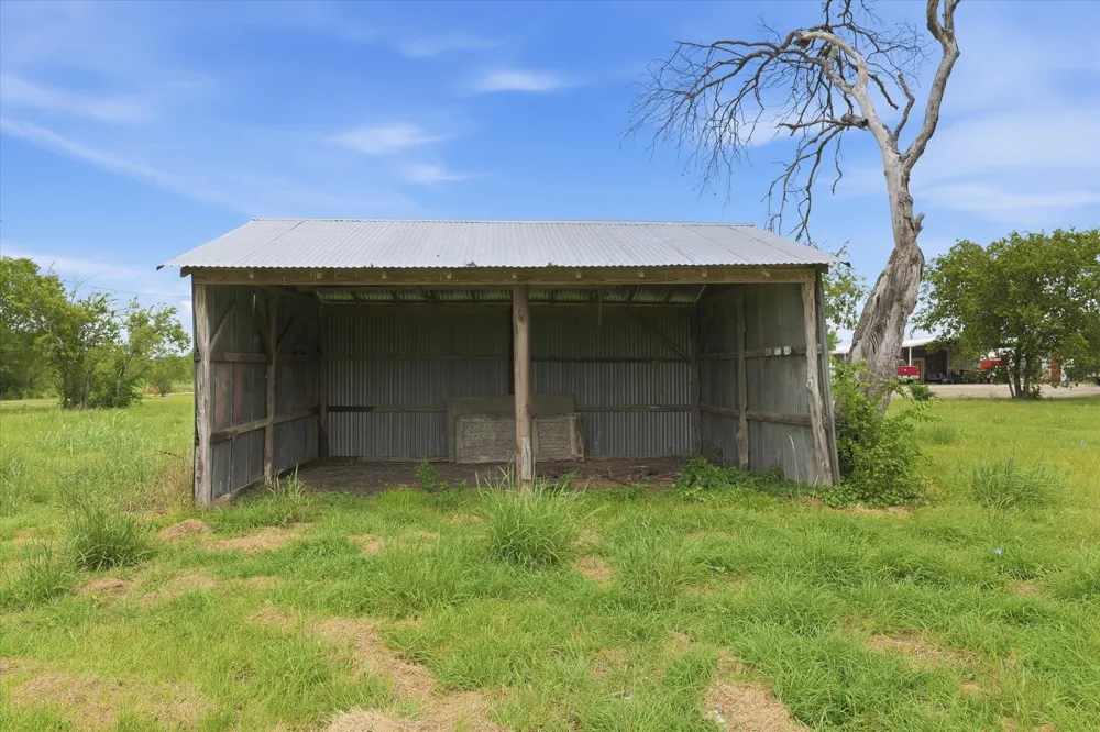 10847 Elk Road Axtell, TX 76624