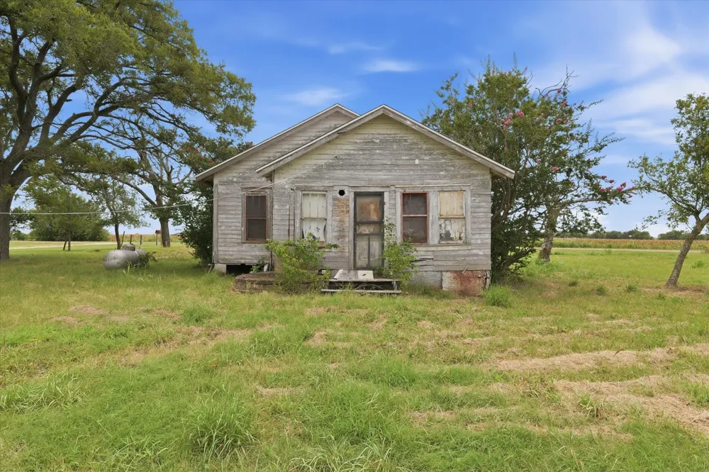 10847 Elk Road Axtell, TX 76624