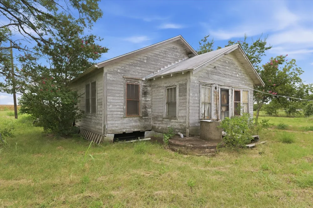 10847 Elk Road Axtell, TX 76624