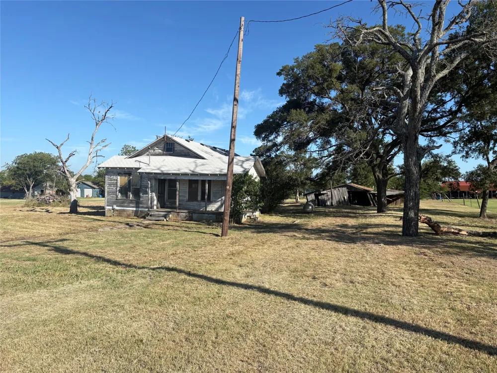 10847 Elk Road Axtell, TX 76624