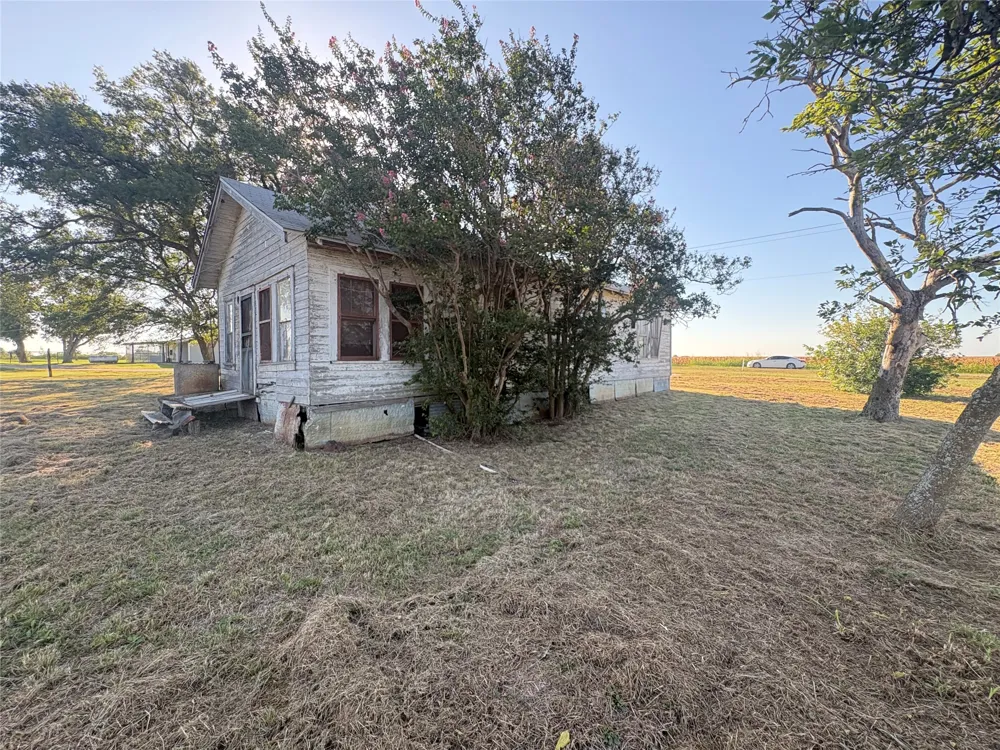 10847 Elk Road Axtell, TX 76624