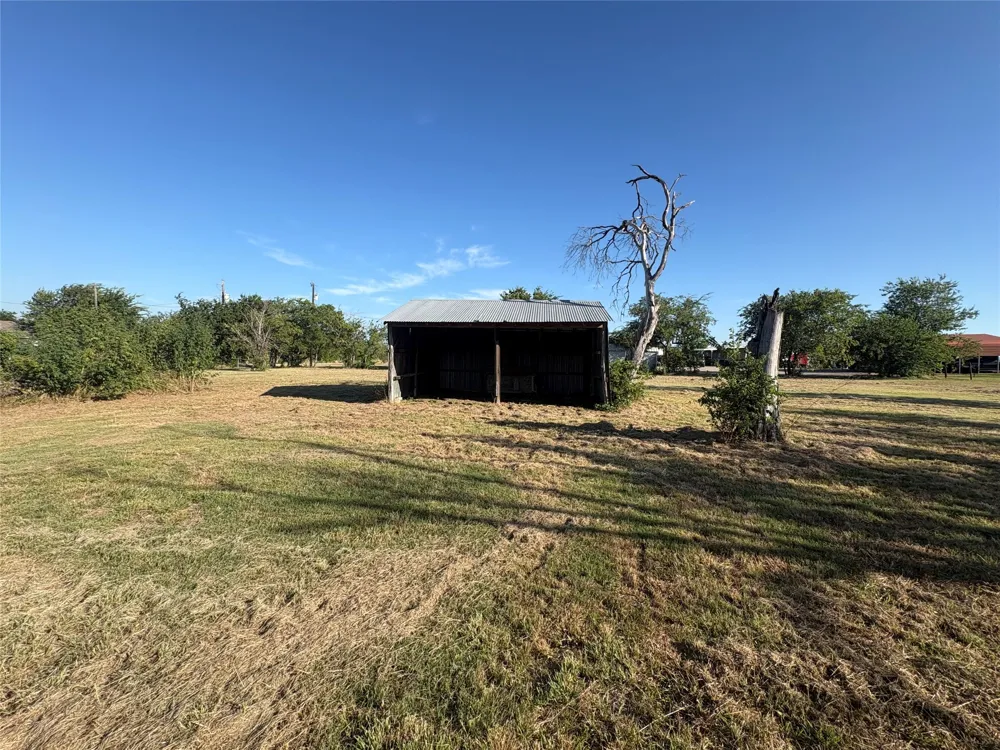 10847 Elk Road Axtell, TX 76624
