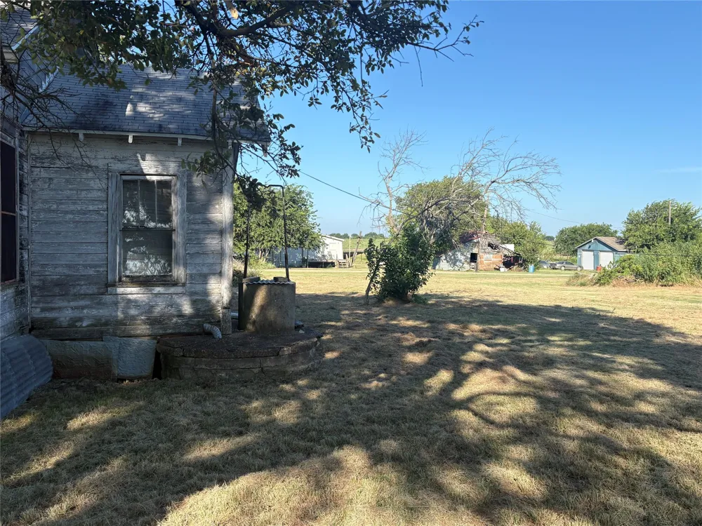 10847 Elk Road Axtell, TX 76624