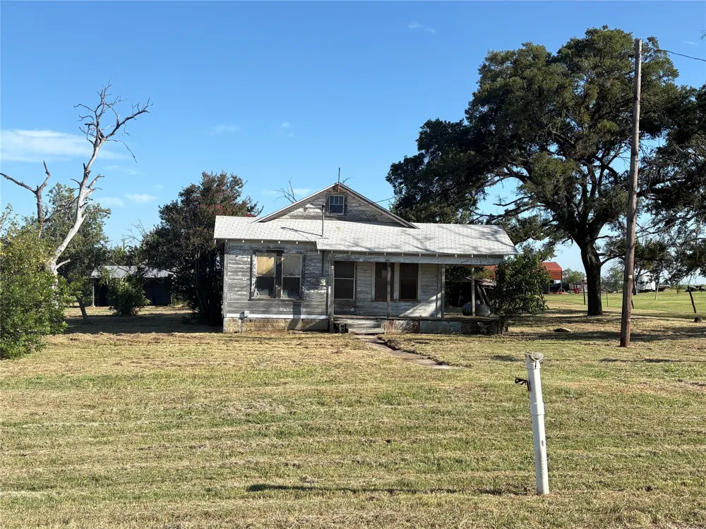 10847 Elk Road Axtell, TX 76624