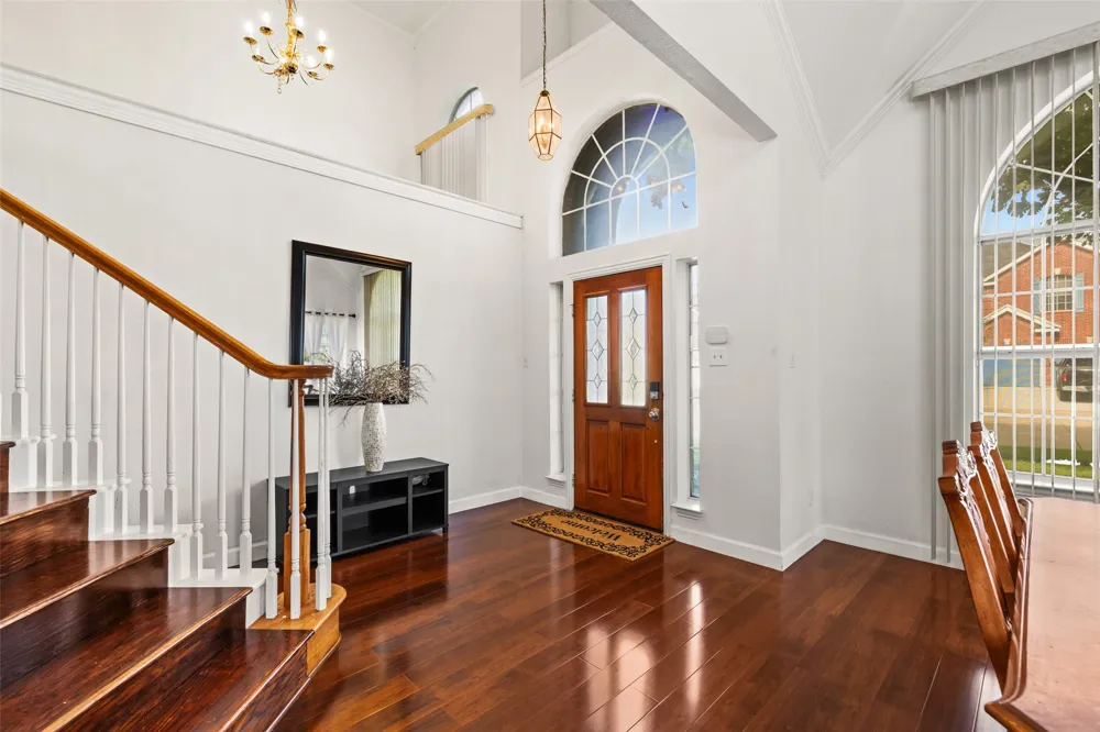 5709 Christy Lane Haltom City, TX 76137