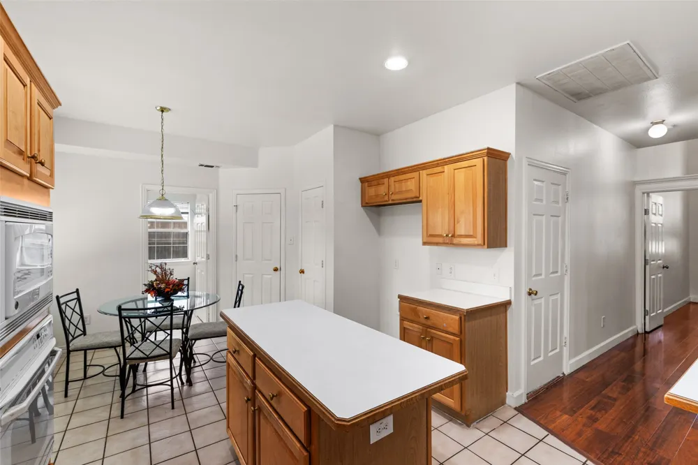 5709 Christy Lane Haltom City, TX 76137