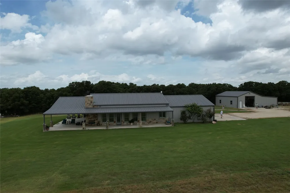 1809 Carminati Road Montague, TX 76251