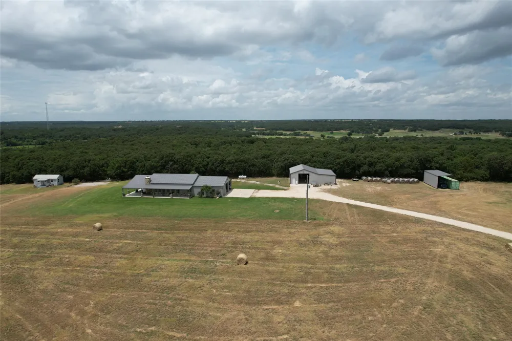 1809 Carminati Road Montague, TX 76251