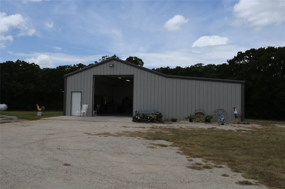 1809 Carminati Road Montague, TX 76251