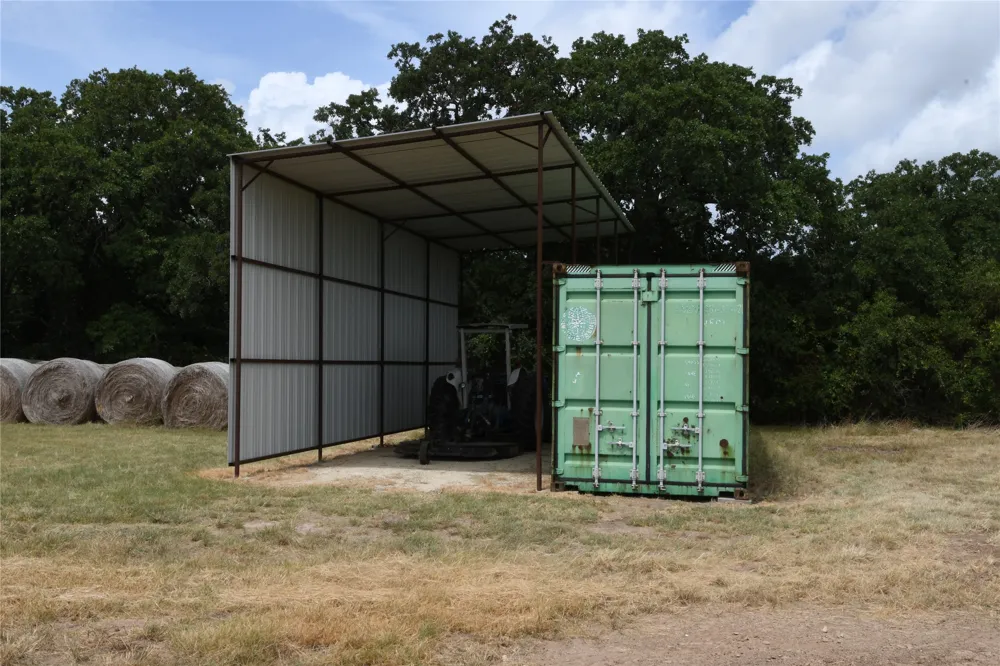 1809 Carminati Road Montague, TX 76251