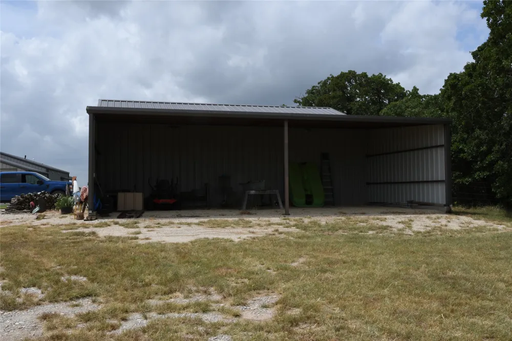 1809 Carminati Road Montague, TX 76251