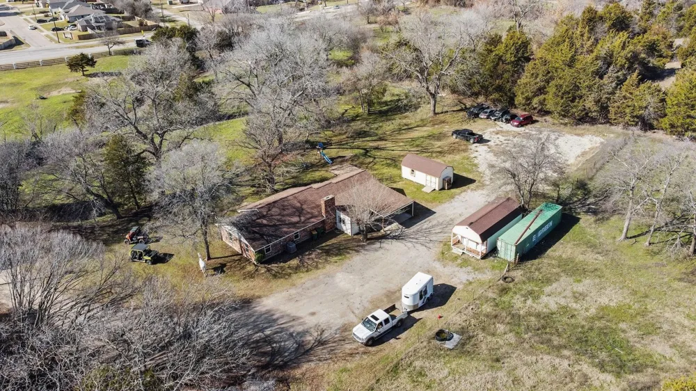 1006 S Clark Road Cedar Hill, TX 75104