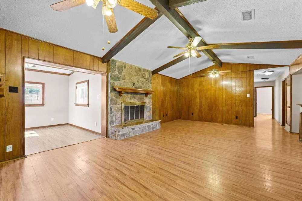 1006 S Clark Road Cedar Hill, TX 75104