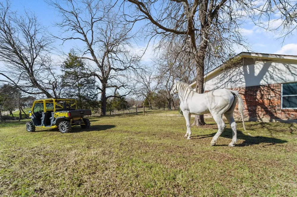 1006 S Clark Road Cedar Hill, TX 75104