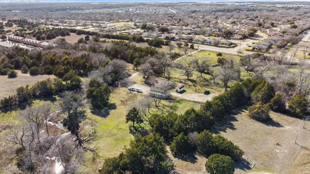 1006 S Clark Road Cedar Hill, TX 75104