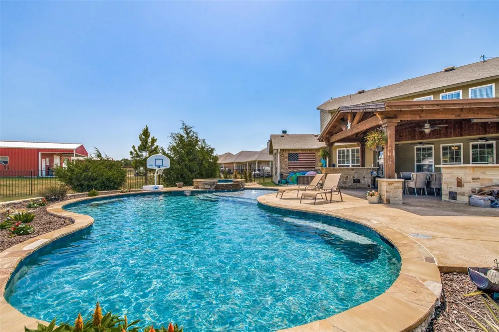 395 Pecan Court Nevada, TX 75173