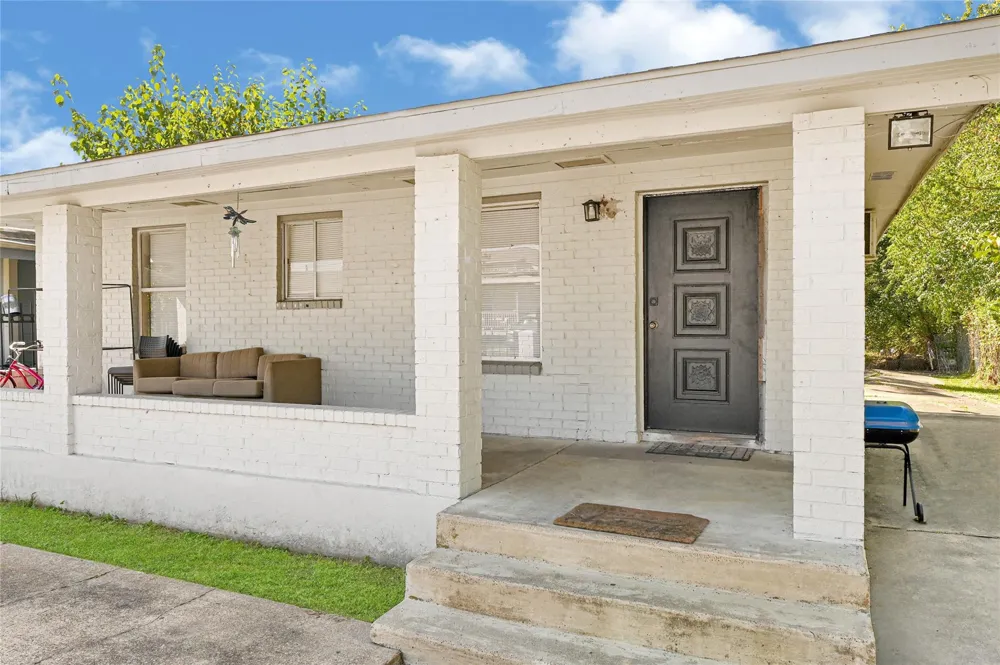 10526 Palestine Street Jacinto City, TX 77029