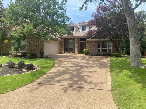 718 Ashleigh Lane