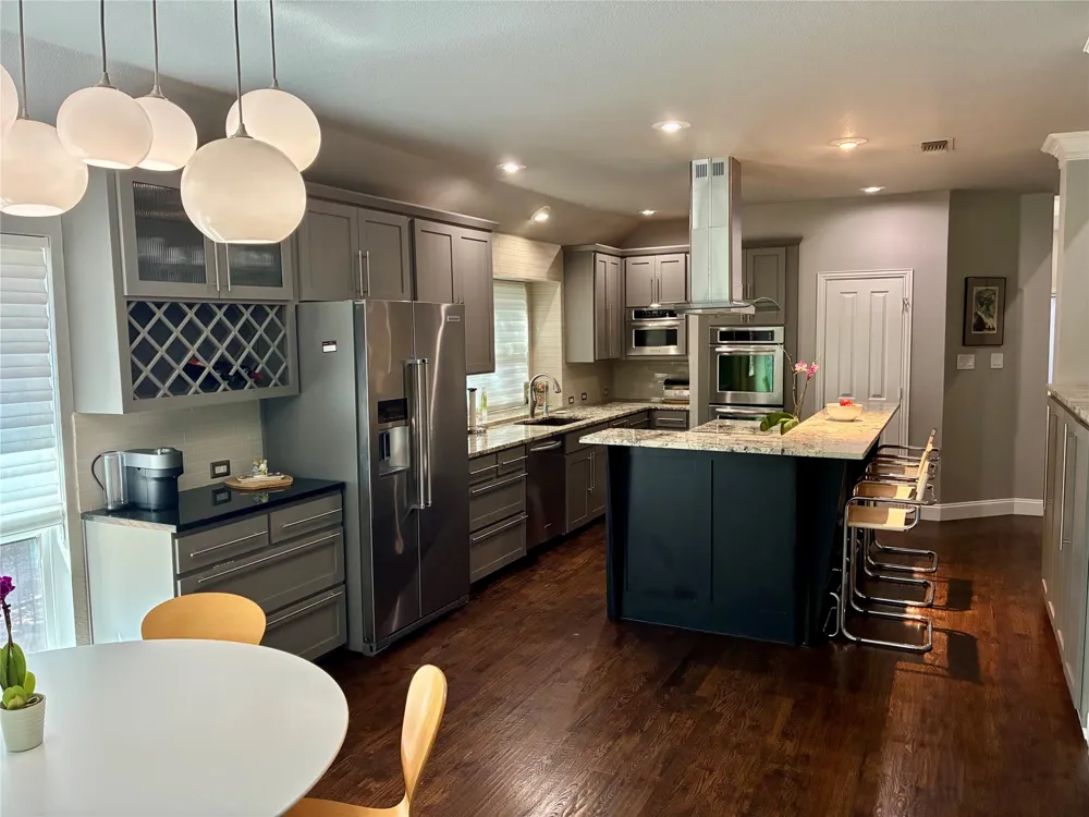 718 Ashleigh Lane Southlake, TX 76092