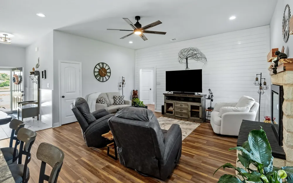 296 Hidden Meadow Trail Leonard, TX 75452