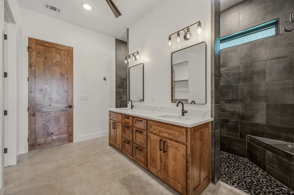 385 Private Road 1733 Stephenville, TX 76401